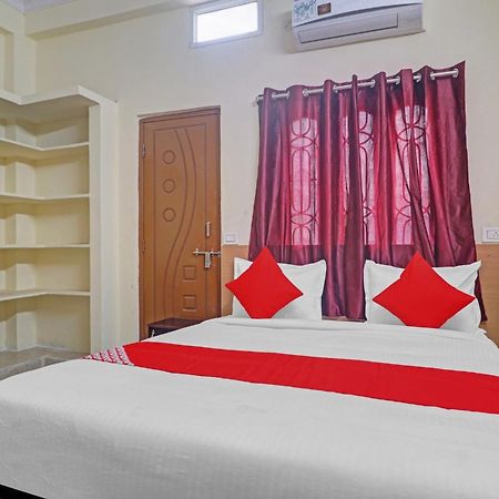 Super Hotel O Rbs Square Langer Houz Haidar Sahibguda Экстерьер фото