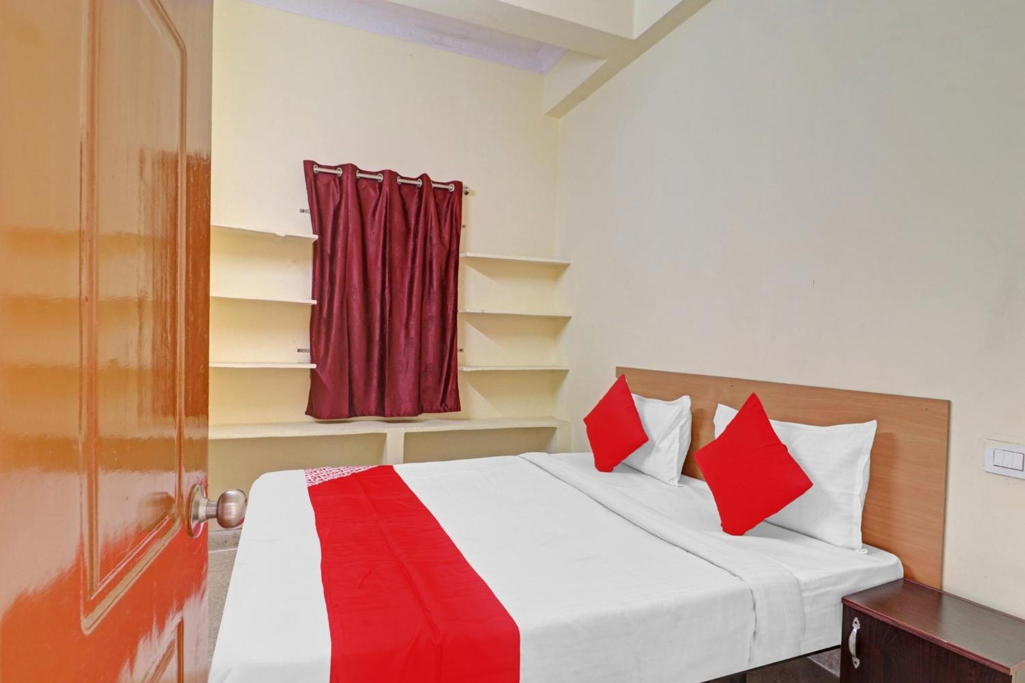 Super Hotel O Rbs Square Langer Houz Haidar Sahibguda Экстерьер фото